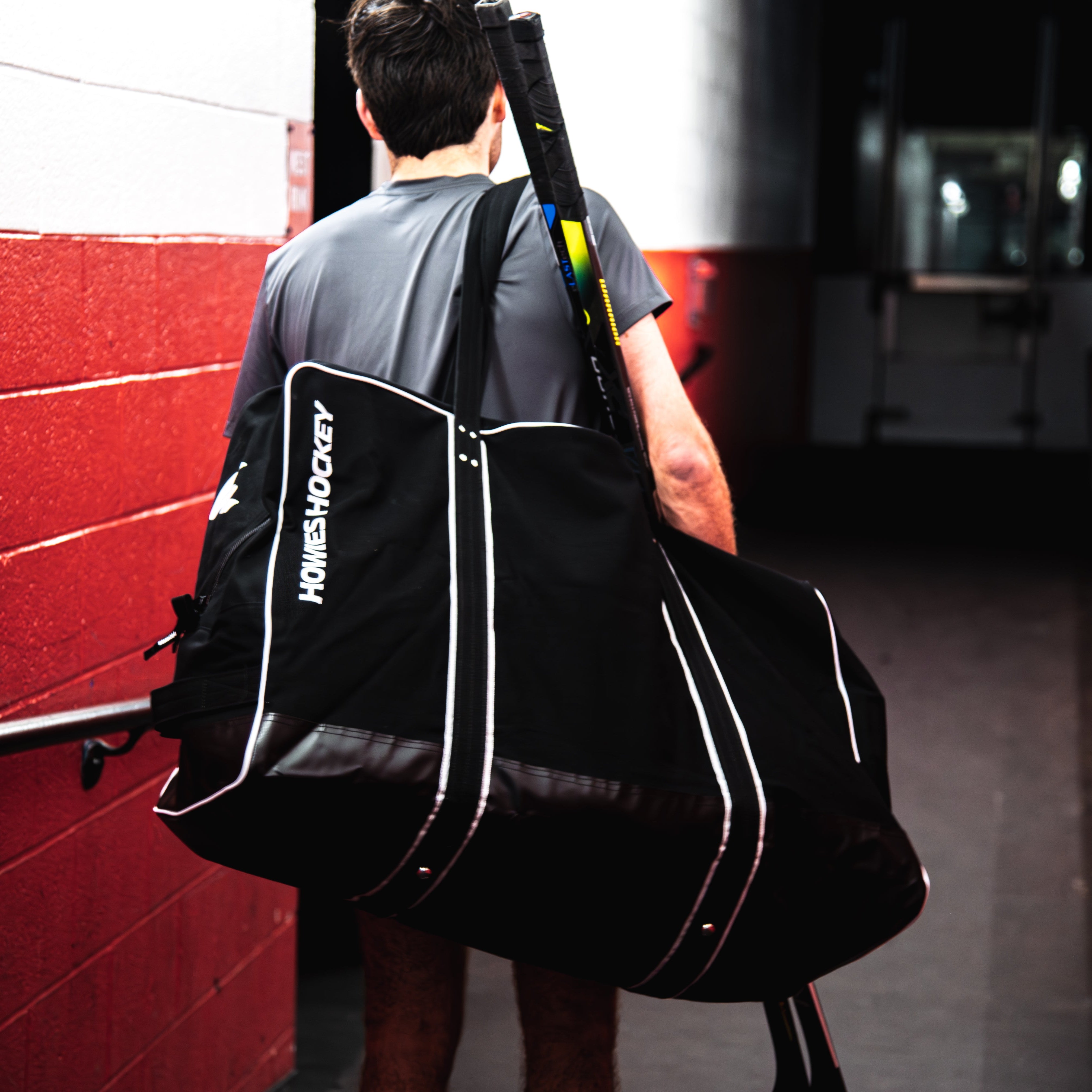 | Bag Hockey Team Legacy セット KLASH TINY POLICE パーカー黒L Baits 86 Howies Tape Hockey ルアー・フライ